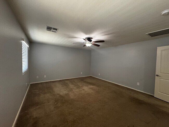 Building Photo - 4 BEDROOM HOME IN COLDWATER RANCH
