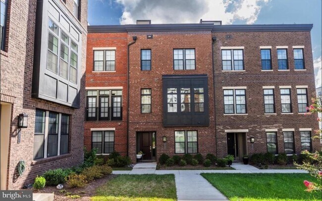 Building Photo - 22143 Penelope Heights Terrace