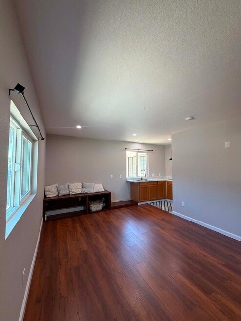 Building Photo - 1300 Dezzani Ln