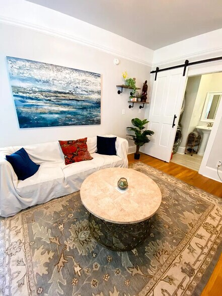 Building Photo - 214 E. 32nd St.