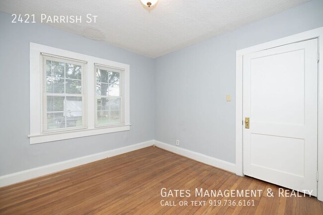 Building Photo - 2421 Parrish St