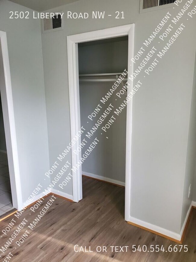 Building Photo - 2502 Liberty Rd NW