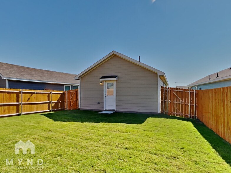 Building Photo - 214 Sesame Ln