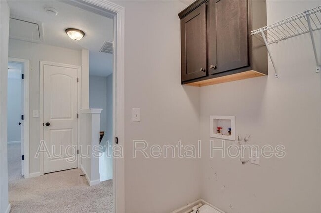 Building Photo - 3028 Ashley Lp