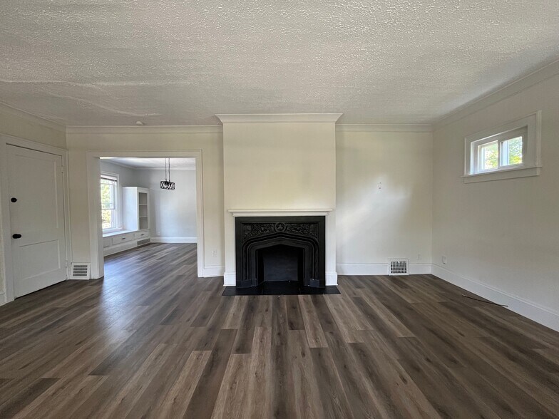 Building Photo - 3265 E Overlook Rd