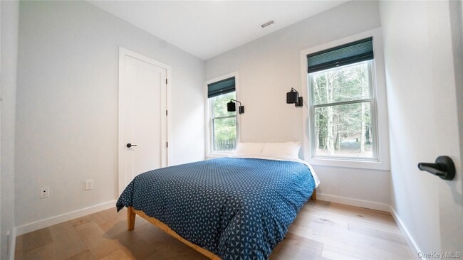 Building Photo - 102 Rider Hollow Rd