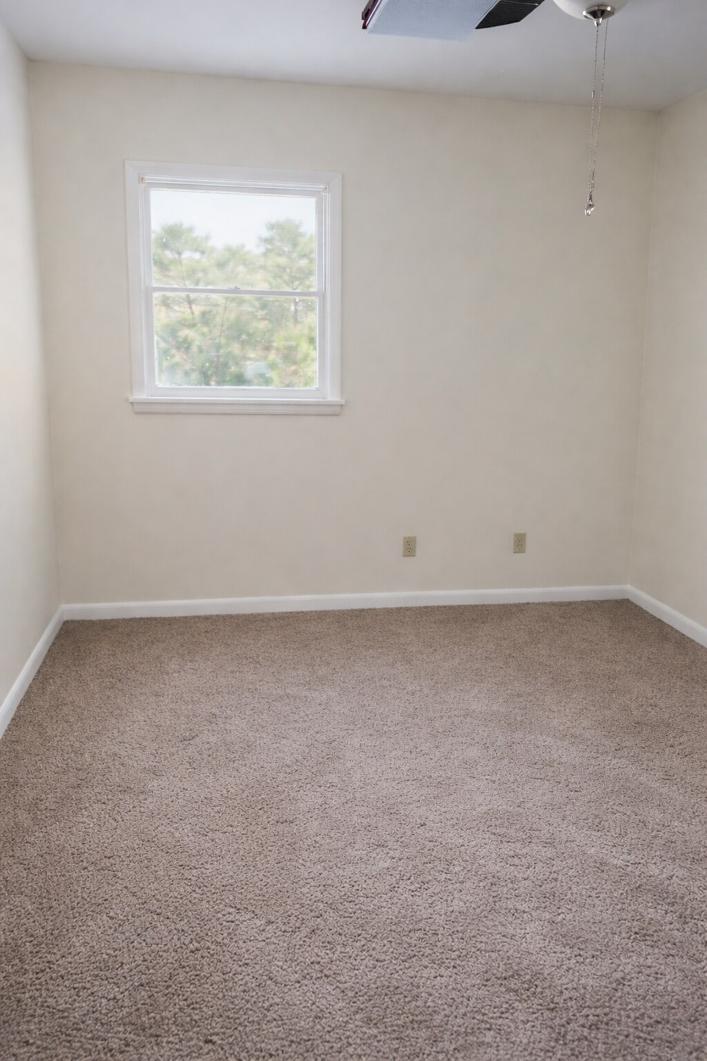 Guest bedroom 2 - 27 Gardenia Dr
