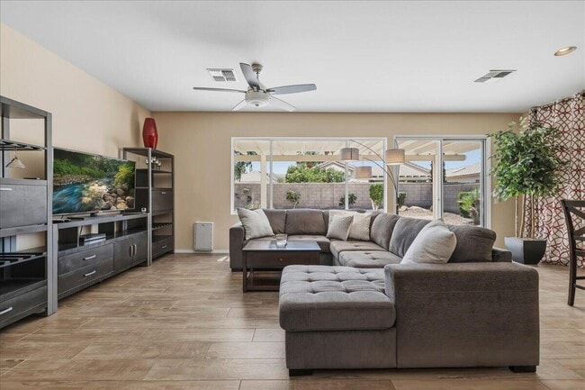 Building Photo - 78969 Lavender Cir