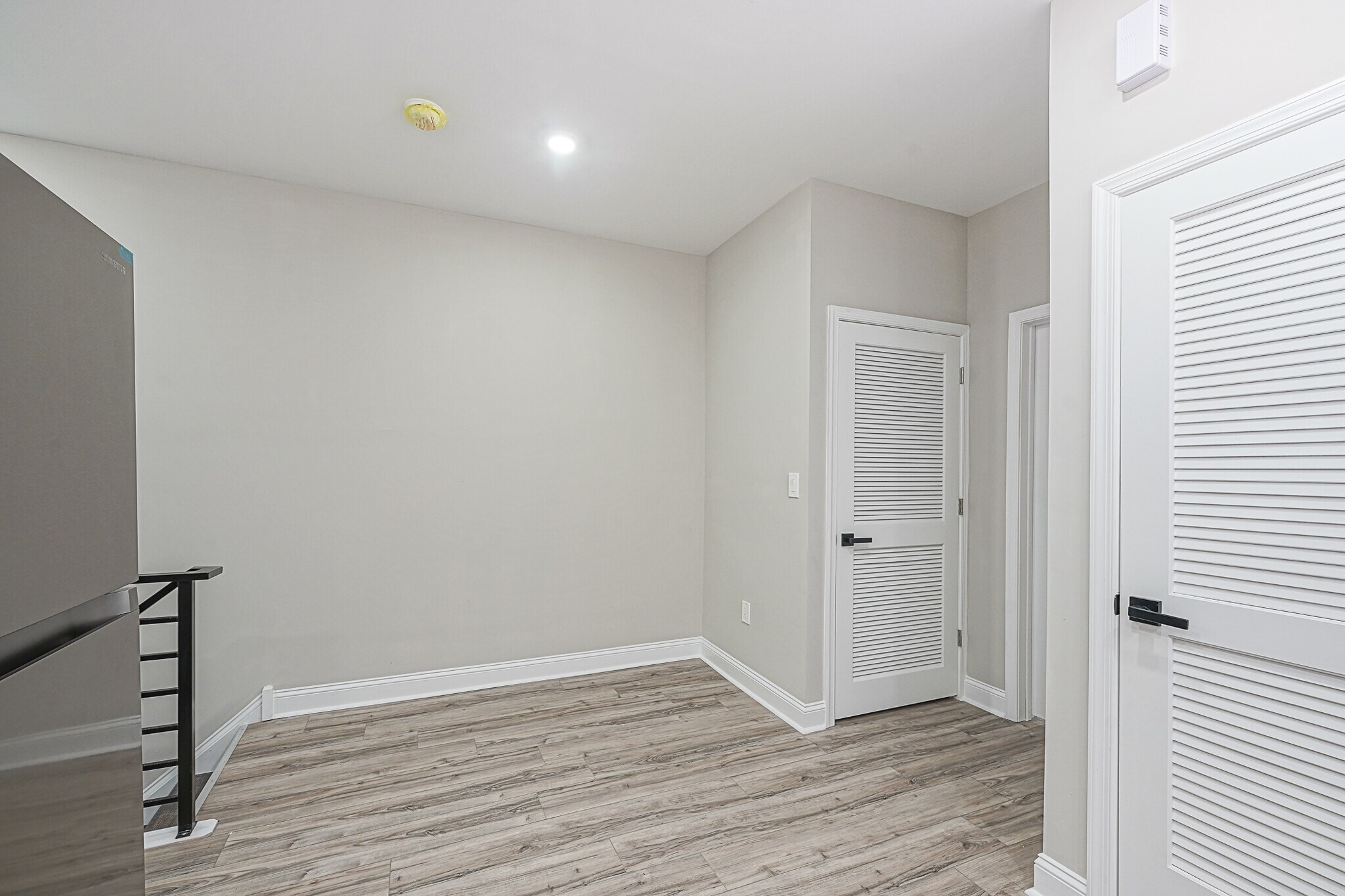 Building Photo - 5116 Delancey St