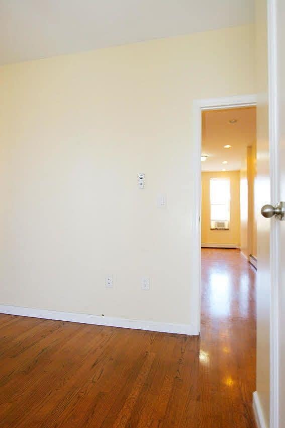 Building Photo - 305 W 123rd St