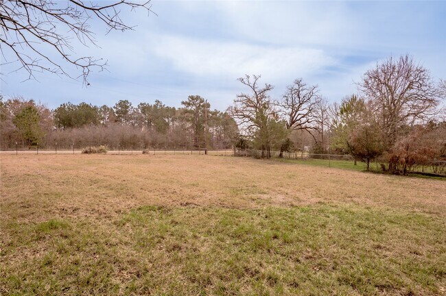 Building Photo - 4 Barre Ln