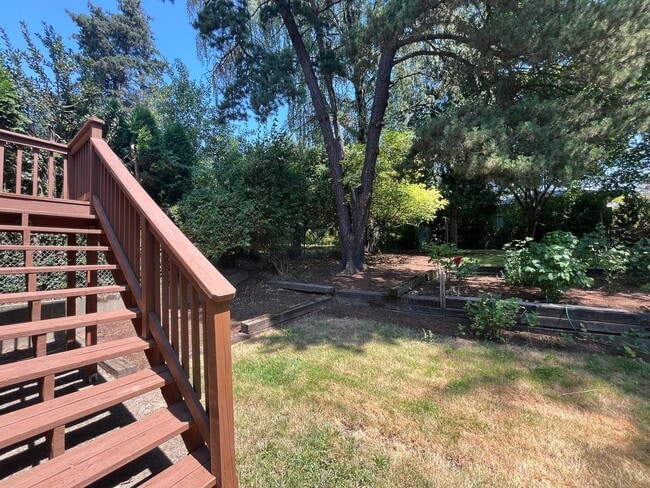 Building Photo - 1Bd/1Ba Home in the West Slope Neighborhoo...