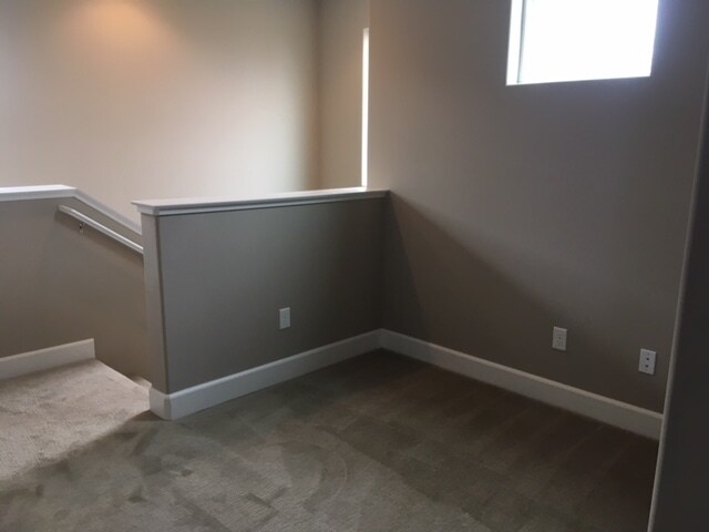 Building Photo - 350 Mt Rose St