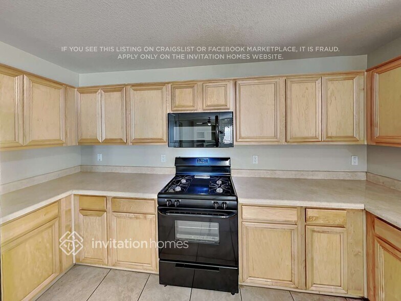 Building Photo - 7208 S 56th Ave