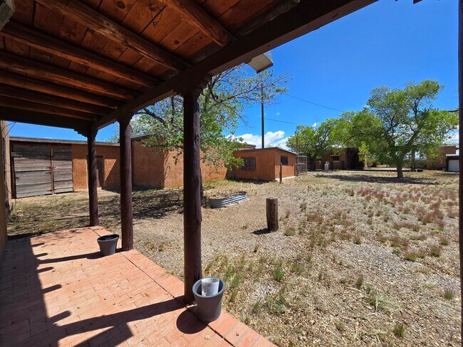 Building Photo - 27633 W Frontage Rd