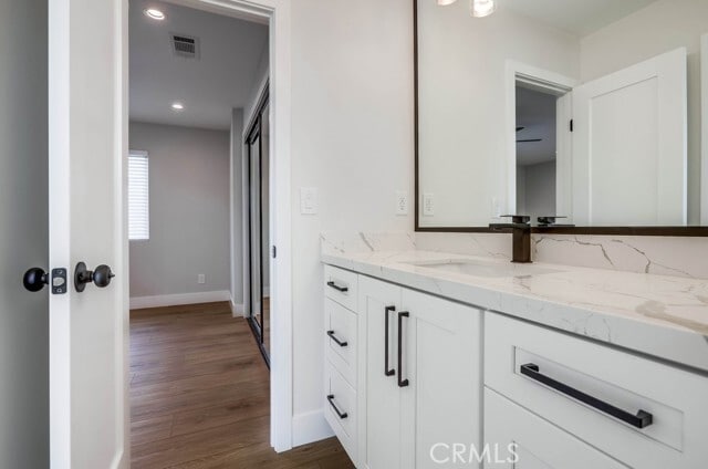 Building Photo - 622 W Julianna St