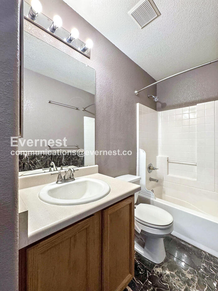 Building Photo - 10700 Kimblewyck Cir