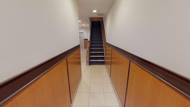 Building Photo - 67-13 Austin Street