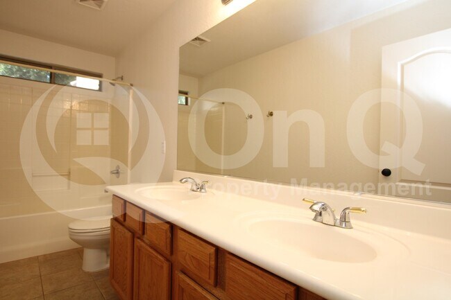 Building Photo - 3698 E Kimball Rd