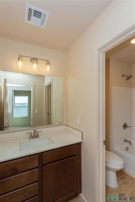 Building Photo - 8 Twin Berry Ct