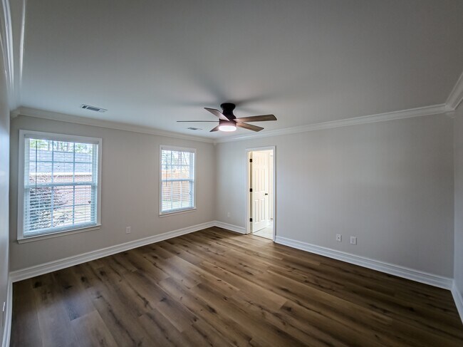 Building Photo - 105 Cypress Ridge Rd