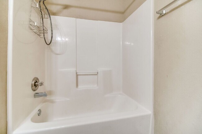 Building Photo - Charming 3-Bedroom Home Near Downtown Pensacola