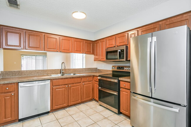 Building Photo - 810 Grand Cayman Ct