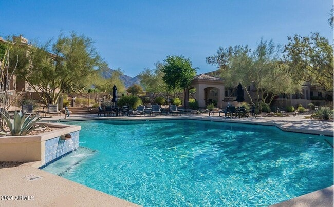 Building Photo - 16420 N Thompson Peak Pkwy