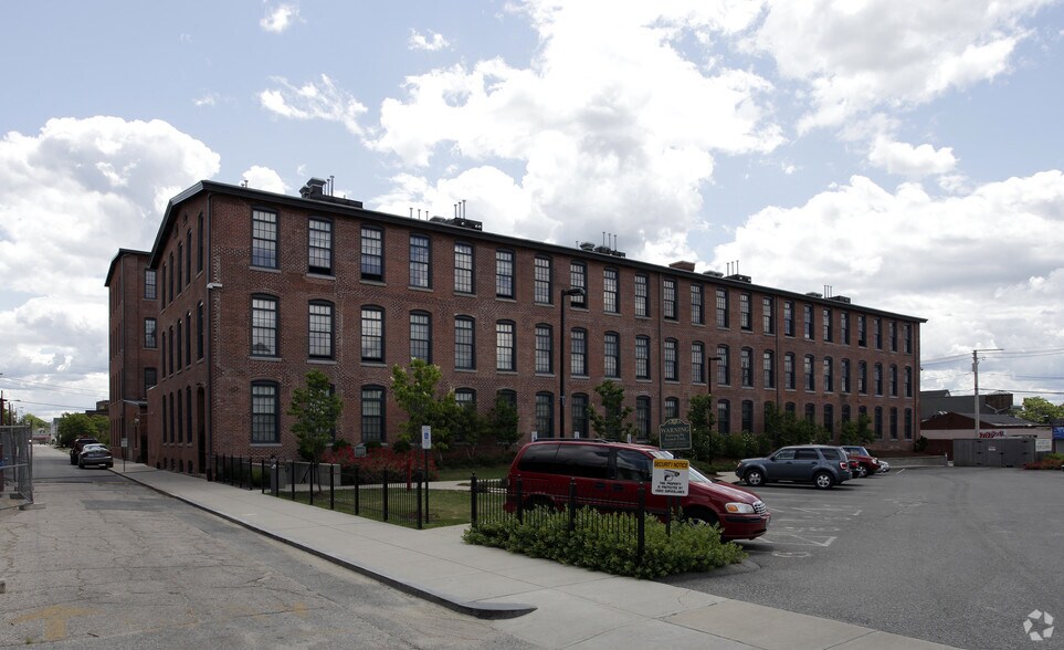 Westfield Lofts 230 Dexter St Providence RI 02907 Apartment Finder