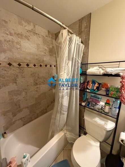 Building Photo - 1029 Tremont St