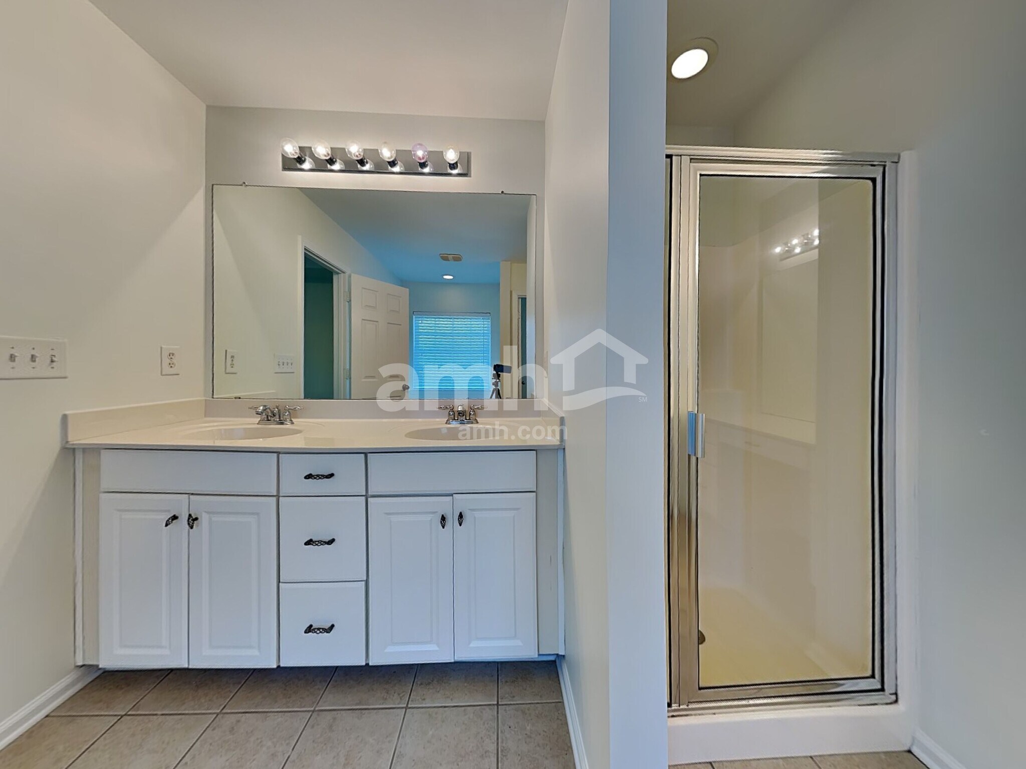 Building Photo - 12216 Palomar Dr