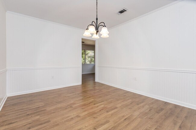 Building Photo - Home for Rent on the Bayou