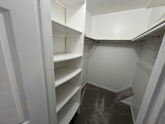 Building Photo - 1501 Antler Cir