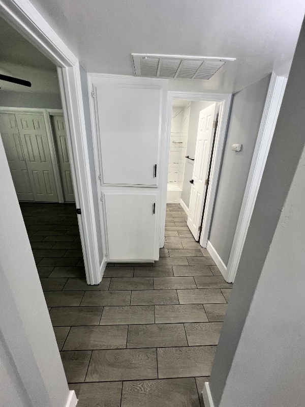 Building Photo - 325 Lincoln Ave