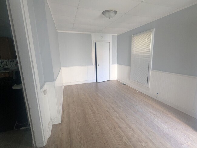 Building Photo - Gorgeous 3 bedroom house!