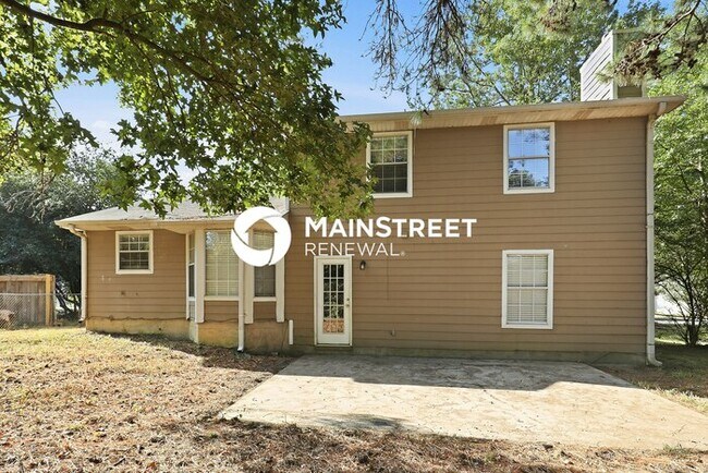 Building Photo - 3 Bedroom Pet-Friendly Home in Hampton, GA with Main Street Renewal
