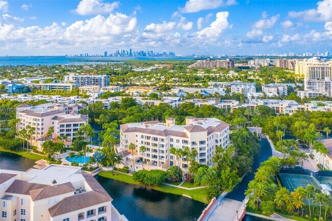 Building Photo - 715 Crandon Blvd