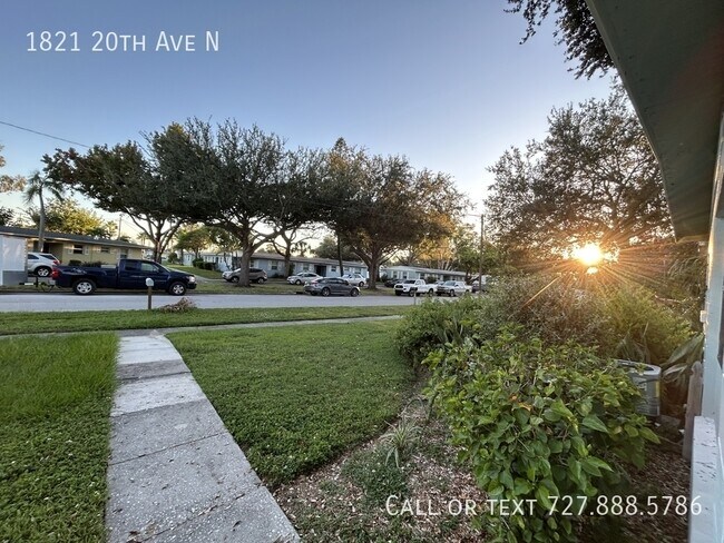Building Photo - 1821 20th Ave N