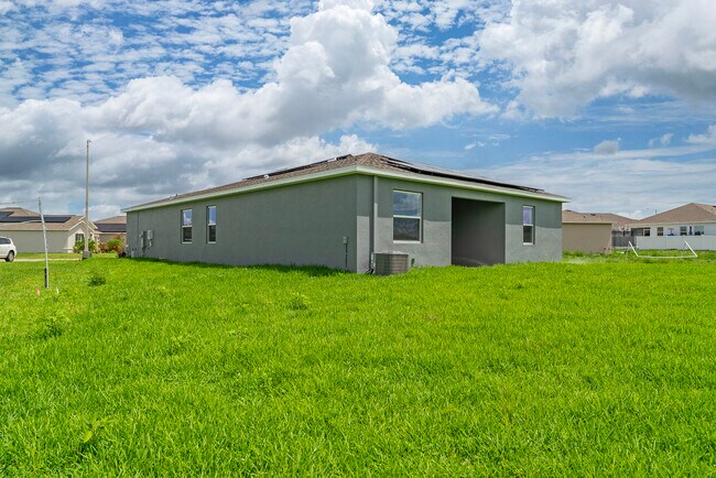 Building Photo - 276 Taft Dr