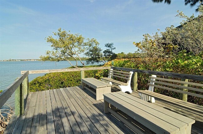 Building Photo - 1633 Boathouse Cir