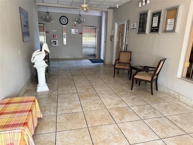 Building Photo - 3201 NE 14th Street Causeway