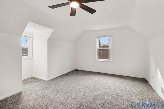 Building Photo - 1342 Evergreen Ave