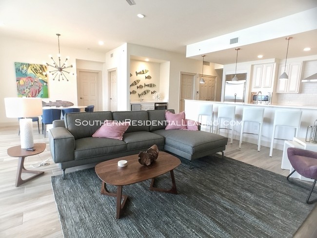 Building Photo - 13333 Johnson Beach Rd Unit 204 ~by Southern