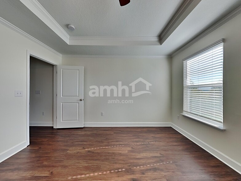 Building Photo - 6054 Little Blf Cir