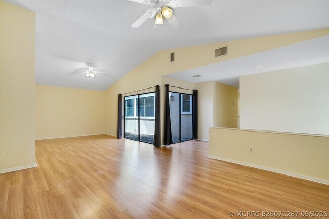 Building Photo - 1080 NW 19th Terrace