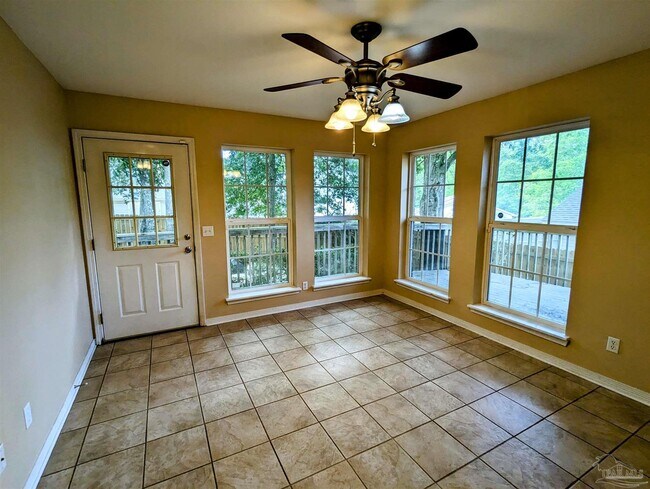 Building Photo - 9150 Stillbridge Ln