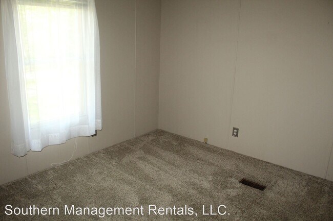 Building Photo - 3 br, 1 bath House - 1448 Main St Extended