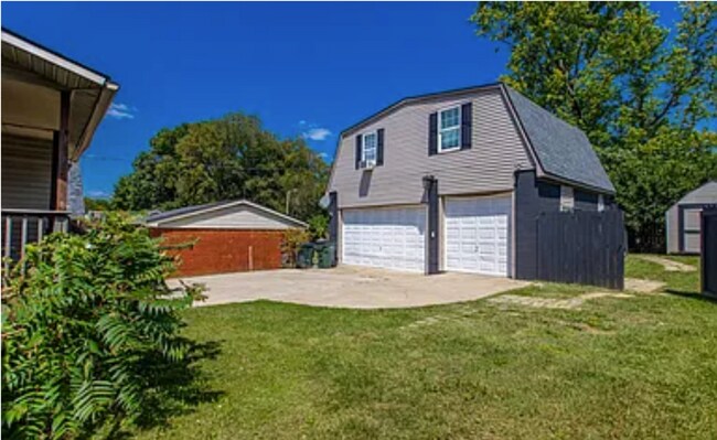 Building Photo - 425 Gibson Ave