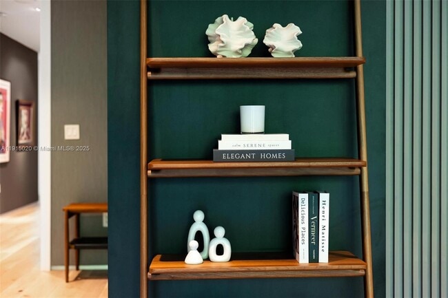 Building Photo - 77 SW 18th Terrace