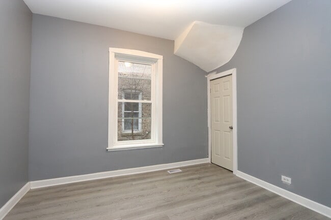 Building Photo - 7414 S Harvard Ave